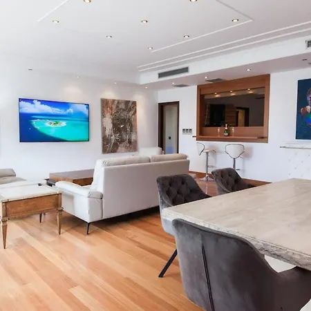 Riviera Retreat 3 Bedroom Voula Luxury Haven * Athens