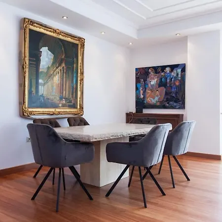 Riviera Retreat 3 Bedroom Voula Luxury Haven Apartment *